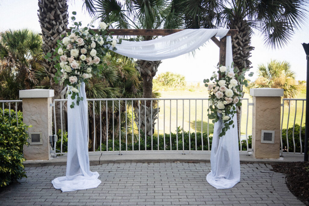 Florida wedding florist St. Augustine, Jacksonville, Amelia Island, Jekyll Island, and St. John's Florida; wedding flowers Jacksonville FL