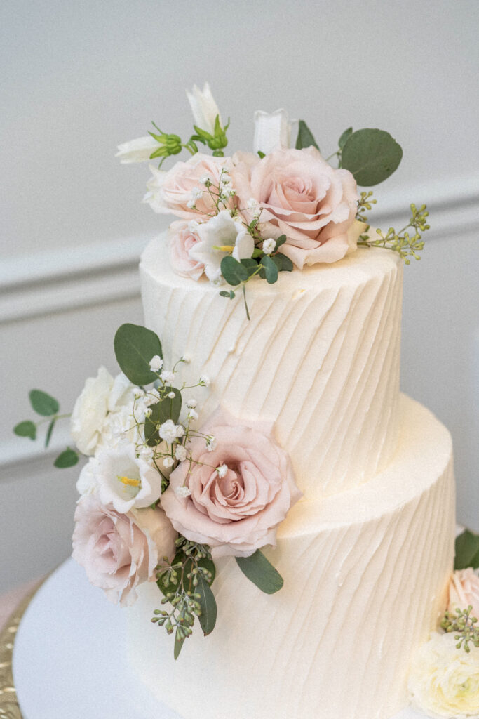 Florida wedding florist St. Augustine, Jacksonville, Amelia Island, Jekyll Island, and St. John's Florida; wedding flowers Jacksonville FL