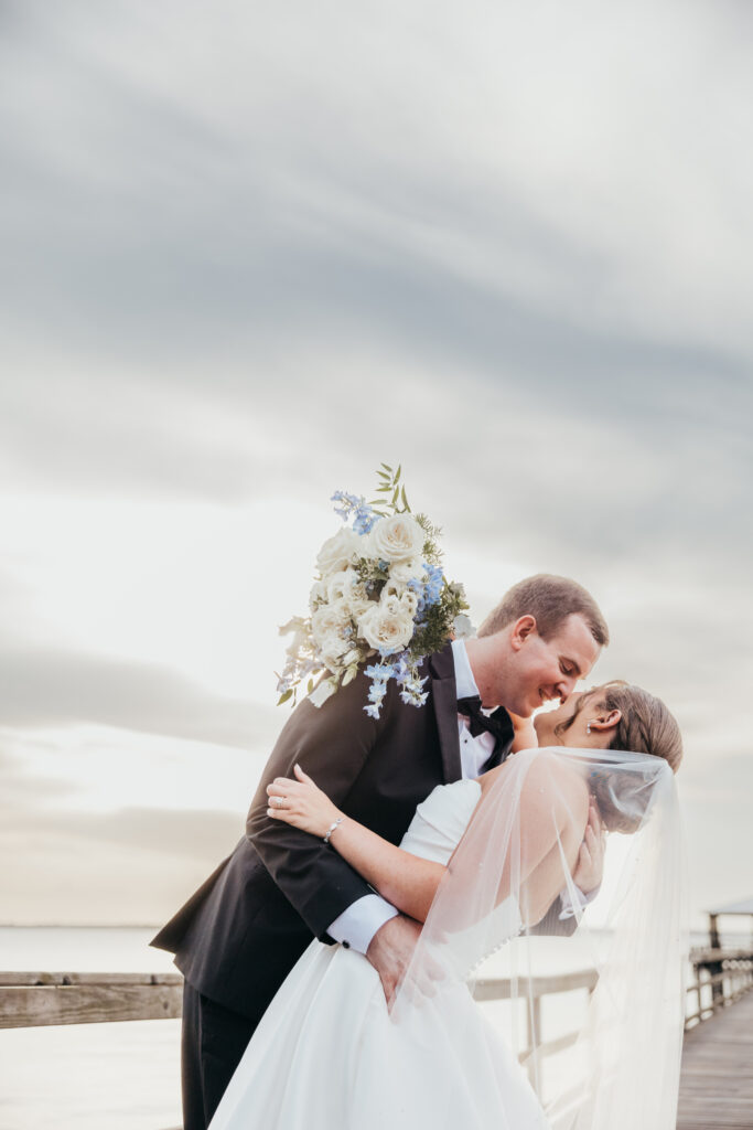 Florida wedding florist St. Augustine, Jacksonville, Amelia Island, Jekyll Island, and St. John's Florida; Jacksonville Wedding Flower Trends